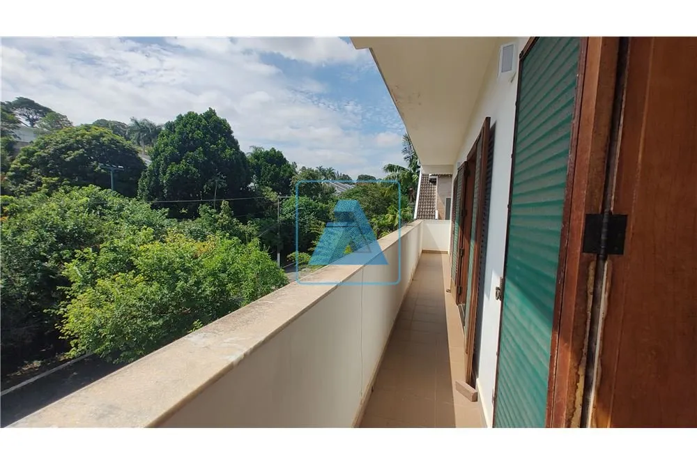 Casa, 3 quartos, 410 m² - Foto 1