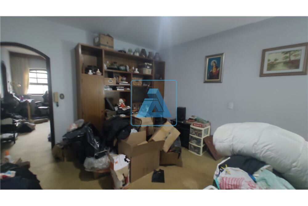 Casa, 4 quartos, 245 m² - Foto 1