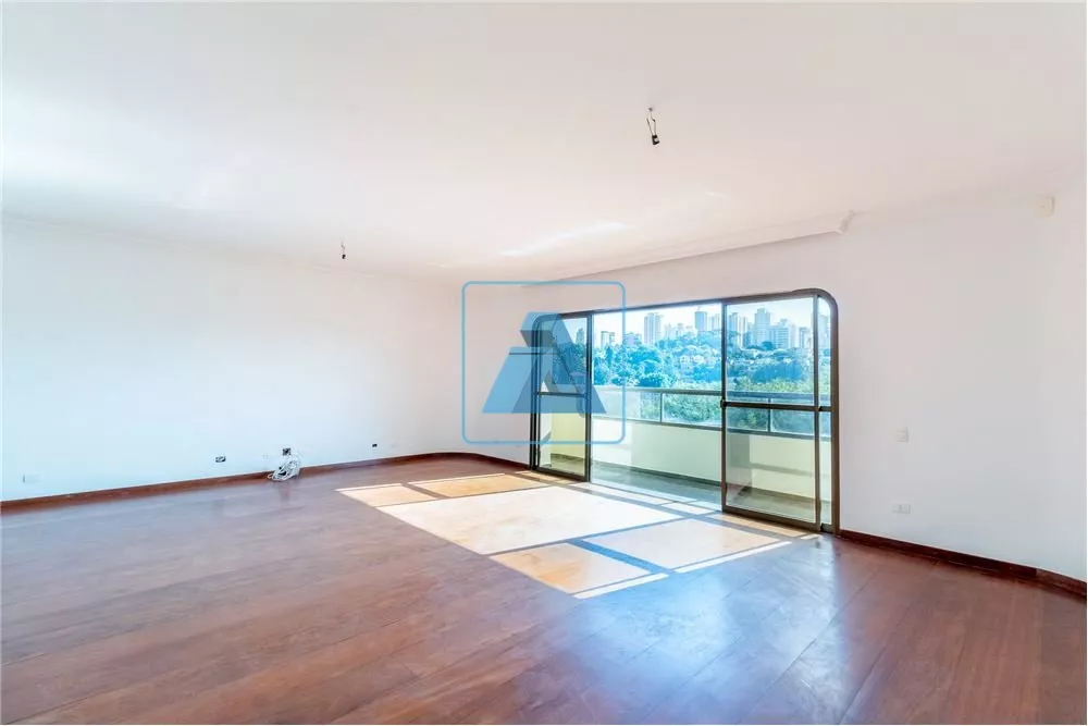 Apartamento à venda com 4 quartos, 231m² - Foto 1