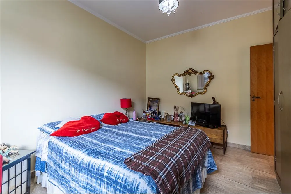 Casa, 4 quartos, 267 m² - Foto 1