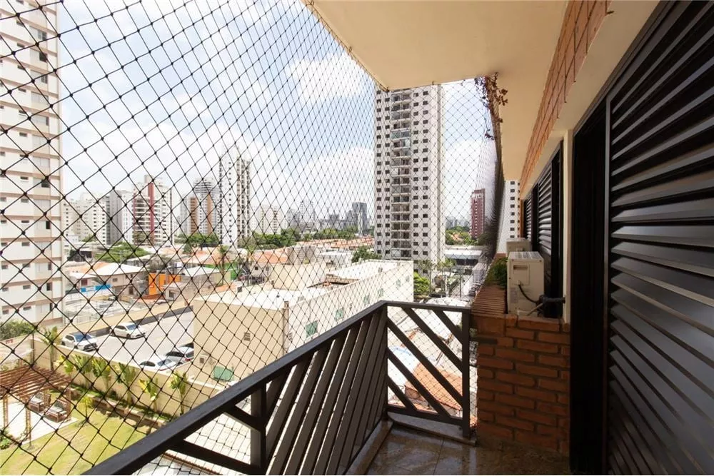 Apartamento à venda com 3 quartos, 155m² - Foto 8