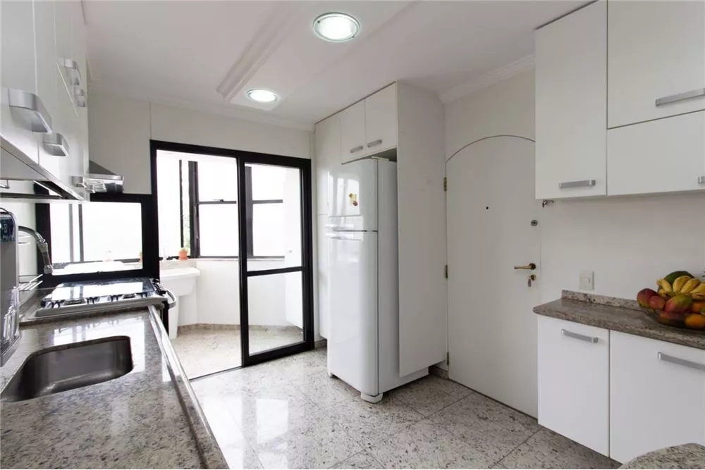 Apartamento à venda com 3 quartos, 155m² - Foto 31