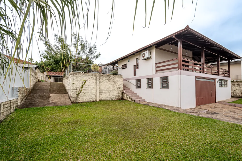 Casa, 3 quartos, 317 m² - Foto 1