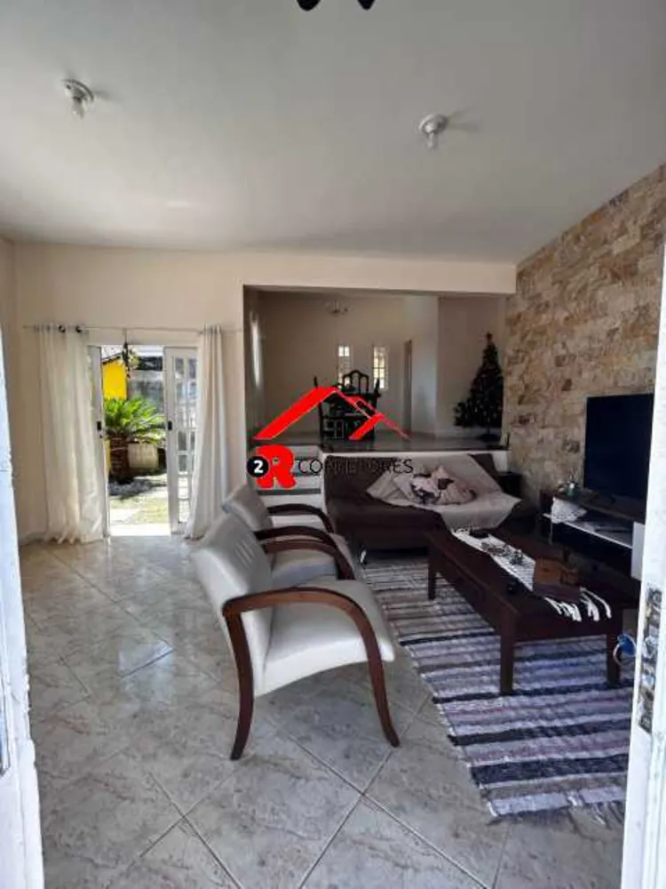 Casa, 4 quartos, 239 m² - Foto 2
