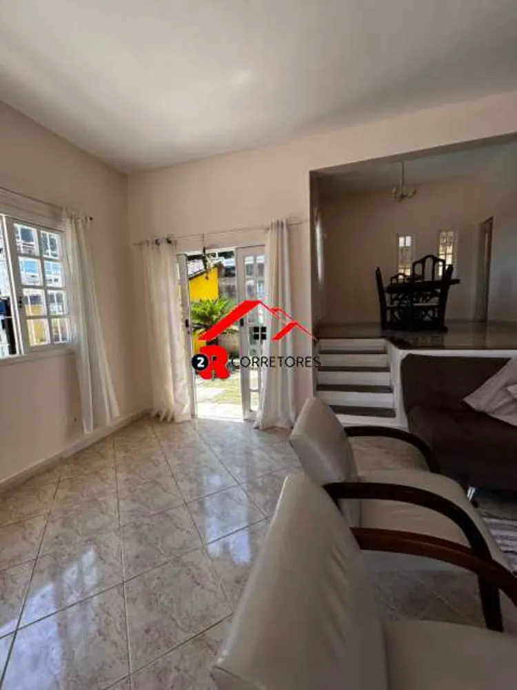Casa, 4 quartos, 239 m² - Foto 1