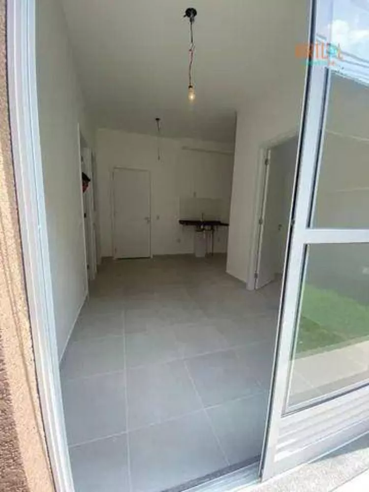 Apartamento à venda com 2 quartos, 57m² - Foto 2