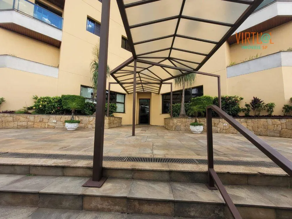 Apartamento, 3 quartos, 140 m² - Foto 1