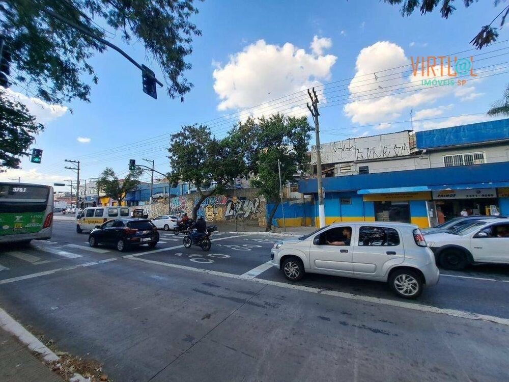 Sobrado à venda com 2 quartos, 300m² - Foto 2