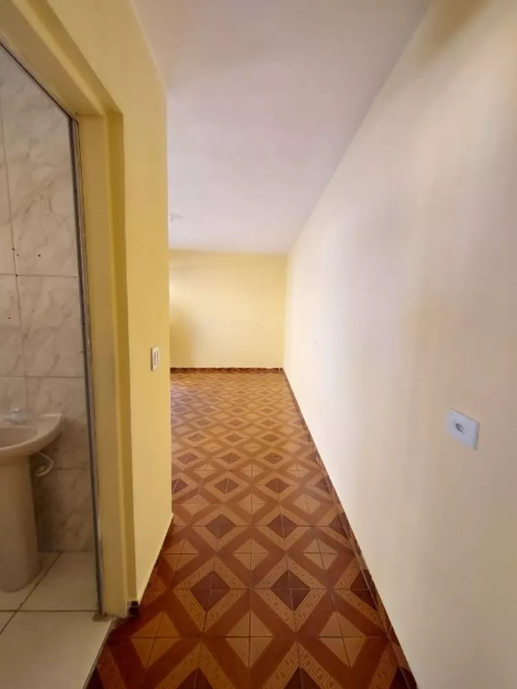 Casa à venda com 7 quartos, 85m² - Foto 4