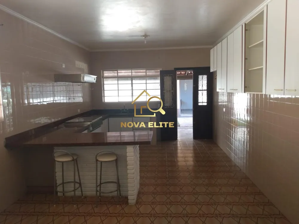 Chácara, 3 quartos, 890 m² - Foto 3