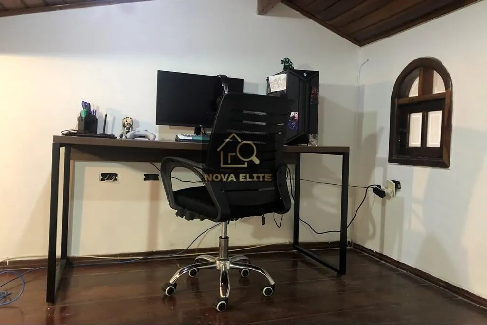 Casa, 4 quartos, 309 m² - Foto 2