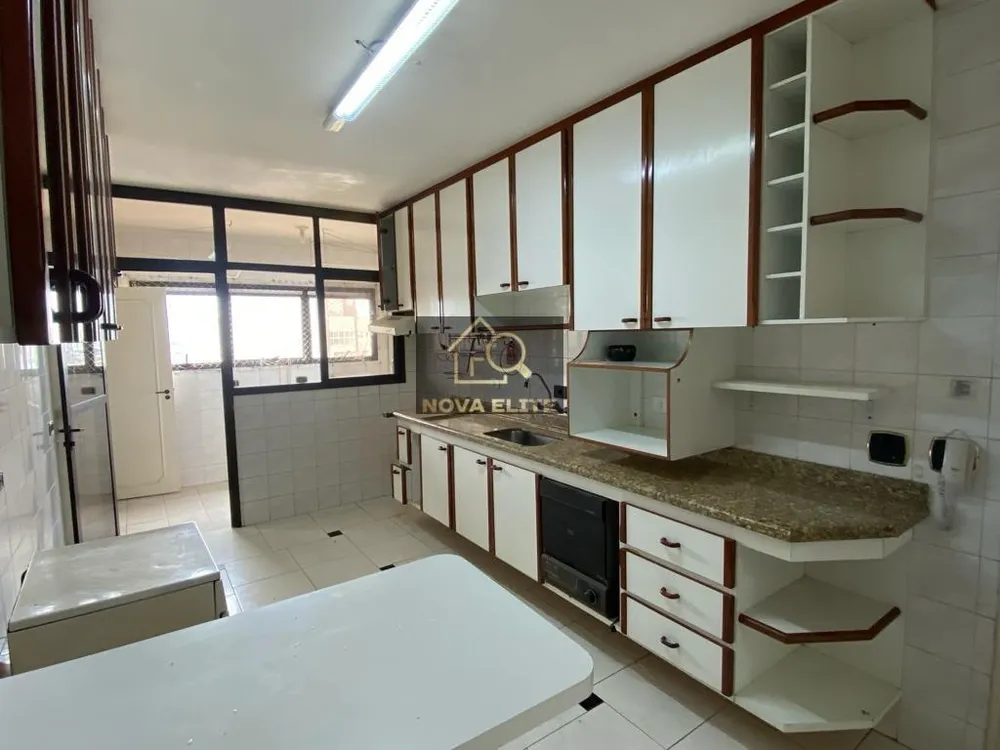 Apartamento, 3 quartos, 130 m² - Foto 1