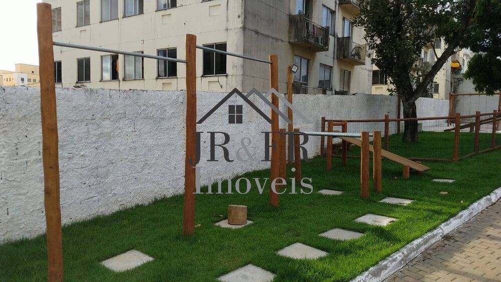Casa à venda com 4 quartos, 160m² - Foto 3