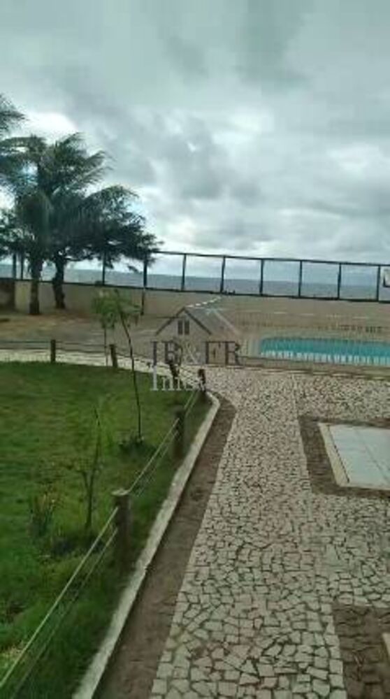 Casa à venda com 2 quartos, 80m² - Foto 3