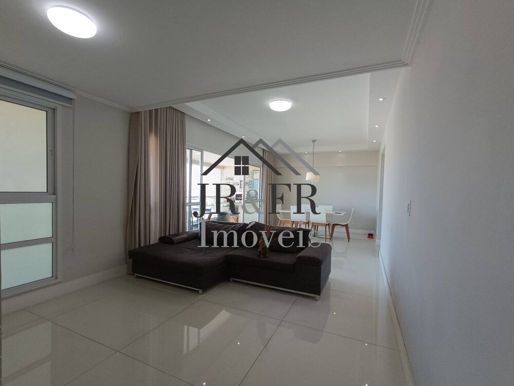 Apartamento à venda com 3 quartos, 123m² - Foto 1