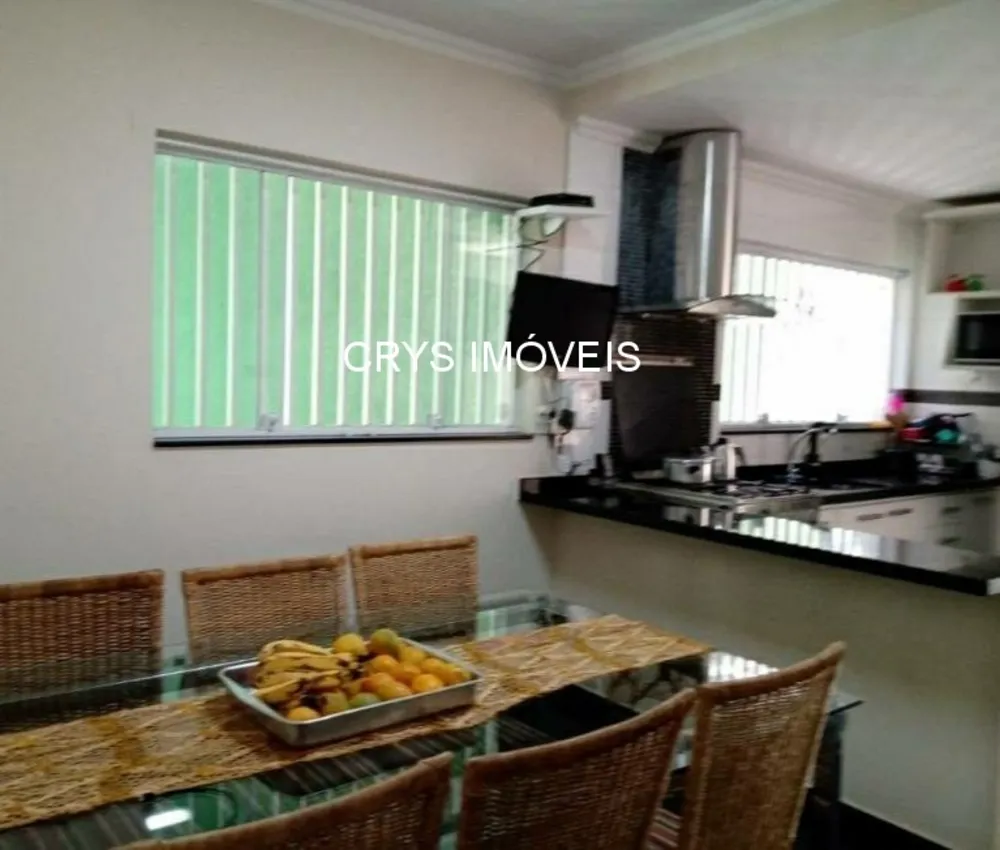 Casa, 3 quartos, 210 m² - Foto 3
