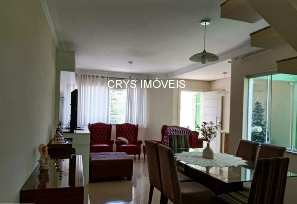 Casa, 3 quartos, 210 m² - Foto 4