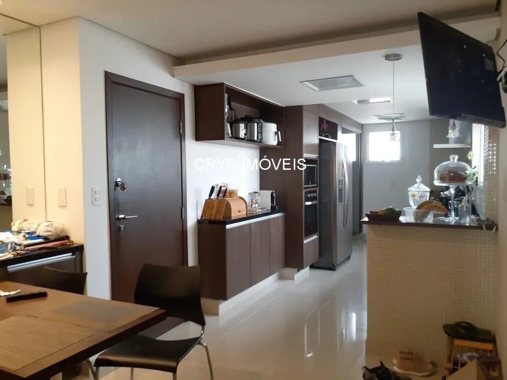Cobertura, 3 quartos, 227 m² - Foto 4