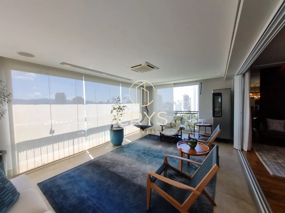 Apartamento, 3 quartos, 231 m² - Foto 1