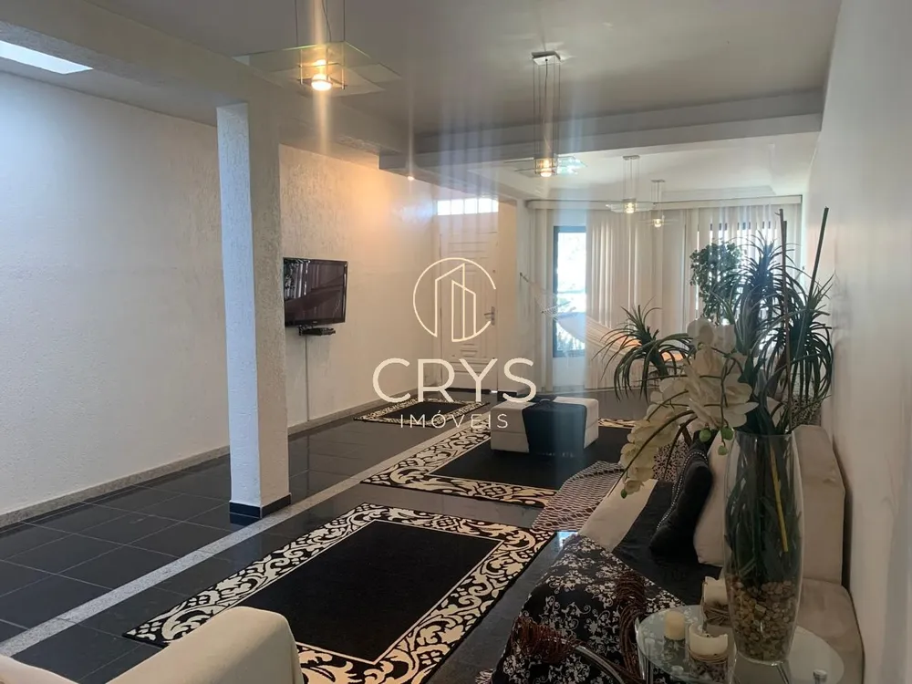 Casa, 3 quartos, 242 m² - Foto 7