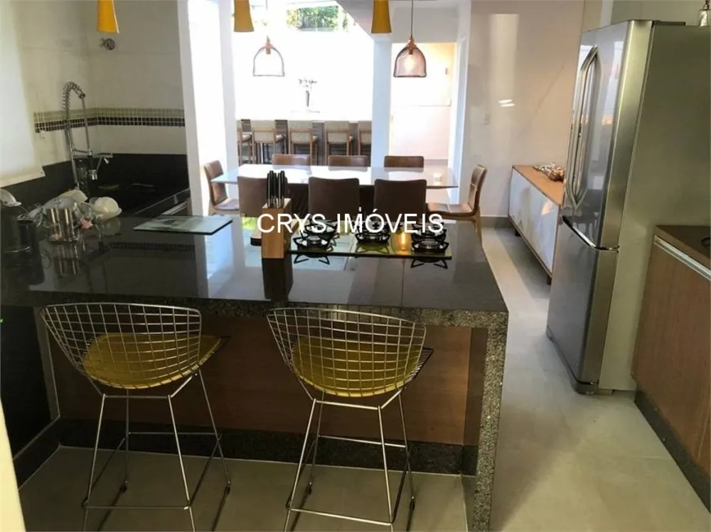 Casa, 3 quartos, 240 m² - Foto 8