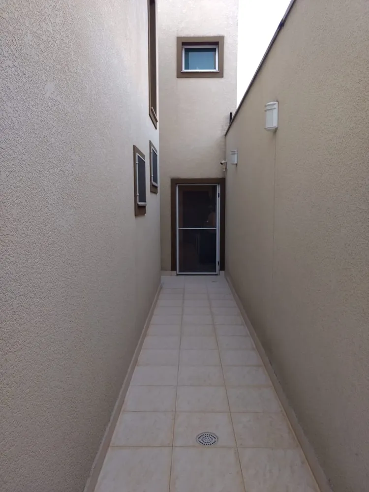 Casa, 3 quartos, 242 m² - Foto 4