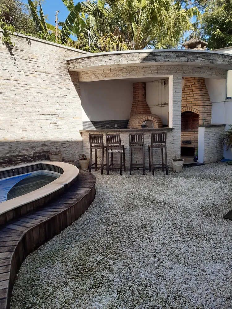 Casa, 4 quartos, 365 m² - Foto 1