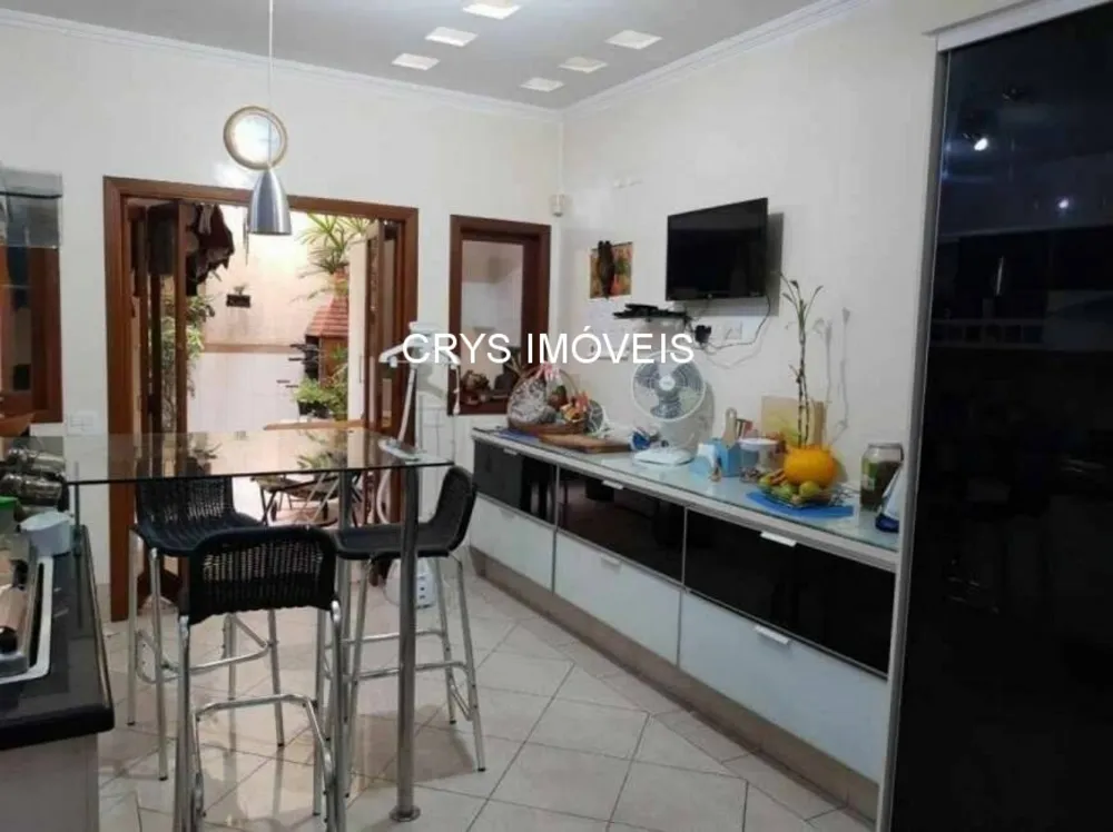Casa, 3 quartos, 280 m² - Foto 4
