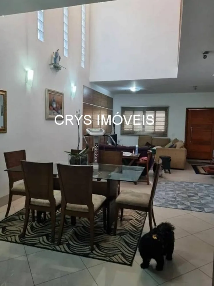 Casa, 3 quartos, 280 m² - Foto 9