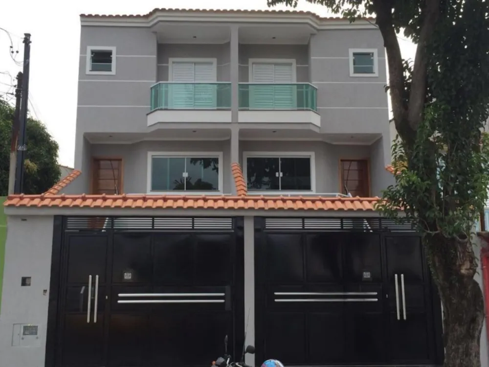 Sobrado, 3 quartos, 240 m² - Foto 1