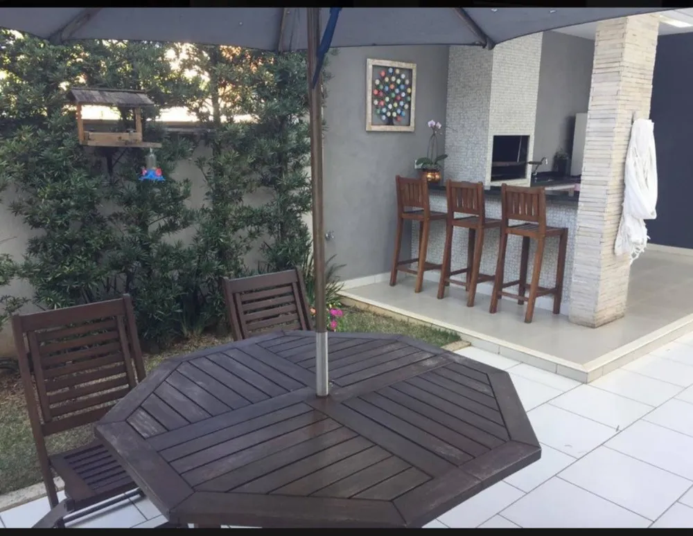 Casa, 3 quartos, 254 m² - Foto 1