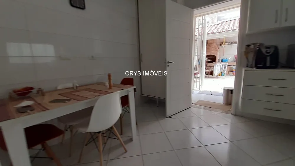 Casa, 3 quartos, 190 m² - Foto 2