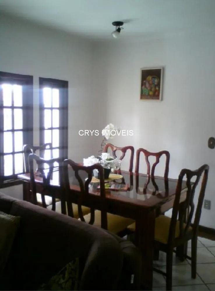 Casa, 3 quartos, 200 m² - Foto 6
