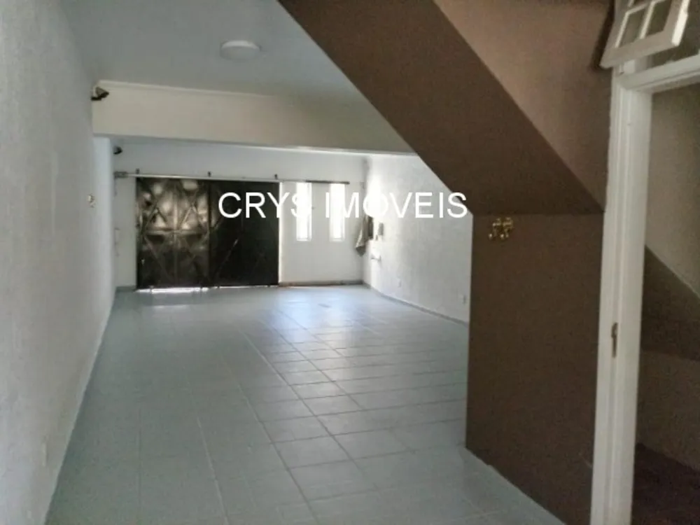 Casa, 3 quartos, 270 m² - Foto 1