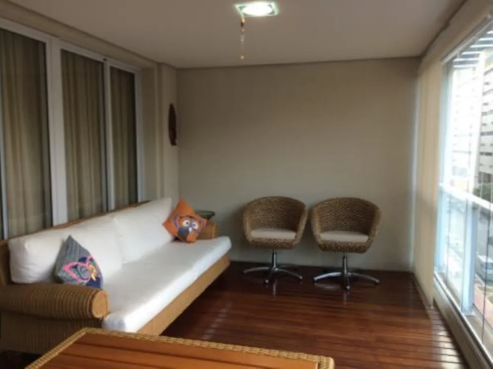 Apartamento, 3 quartos, 142 m² - Foto 2
