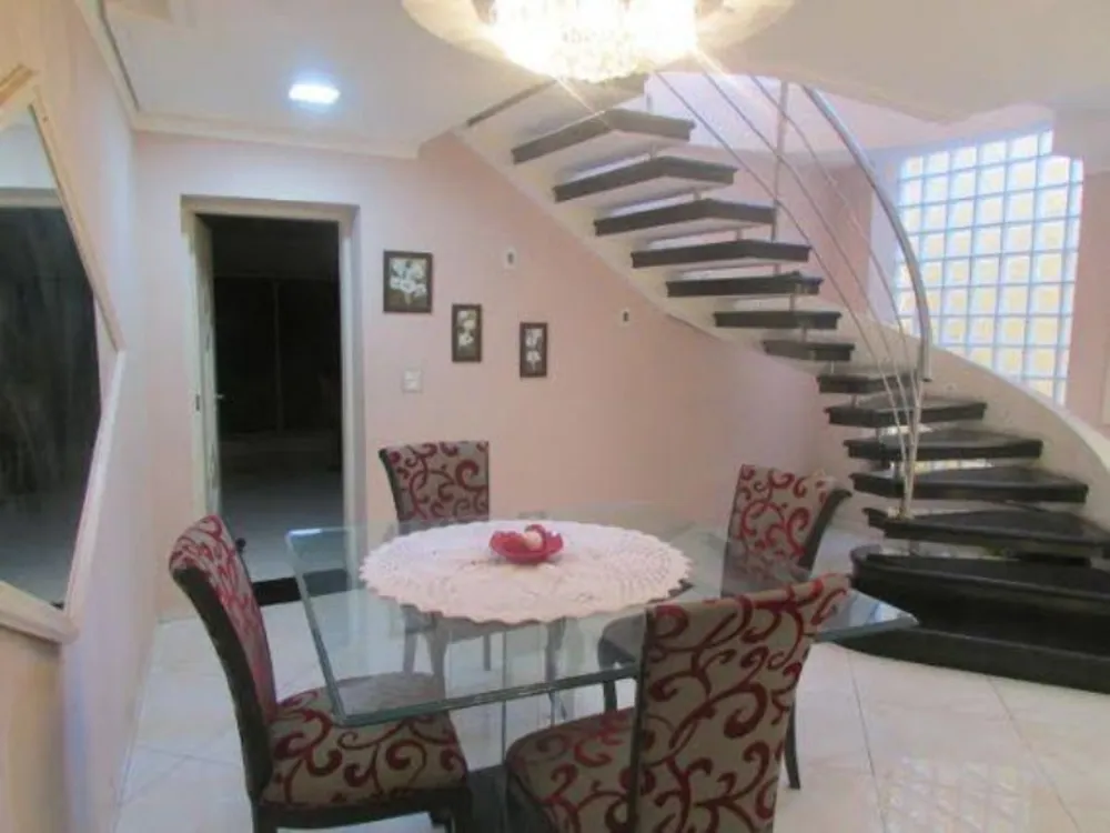 Sobrado, 3 quartos, 500 m² - Foto 2