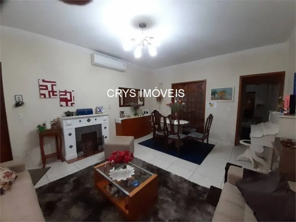 Casa, 3 quartos, 252 m² - Foto 1