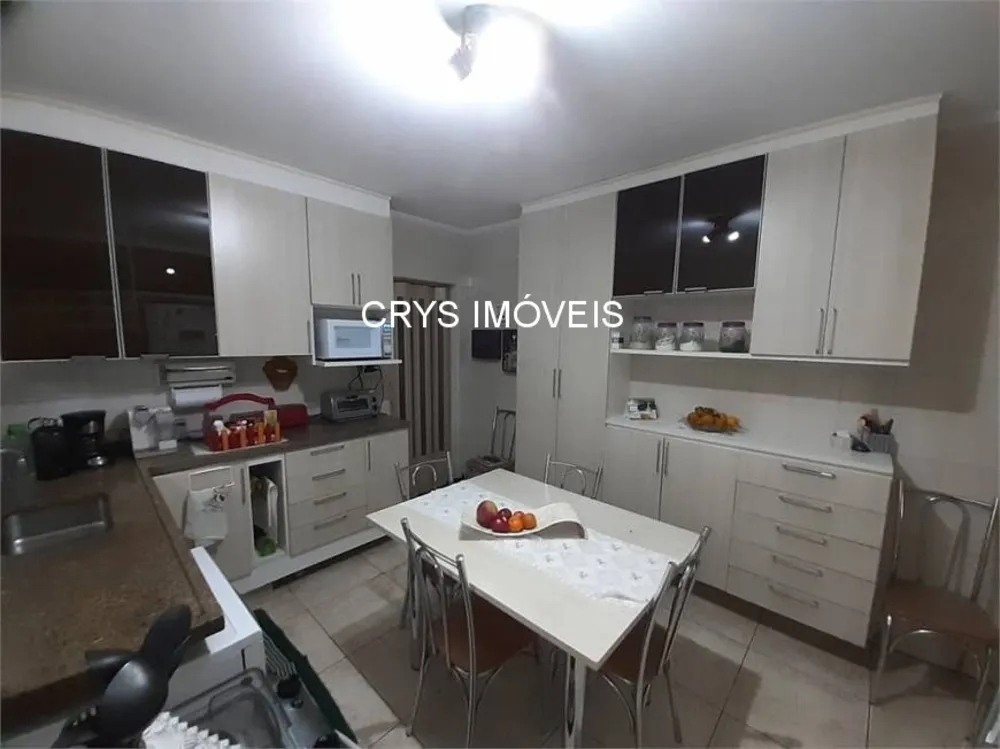 Casa, 3 quartos, 252 m² - Foto 6