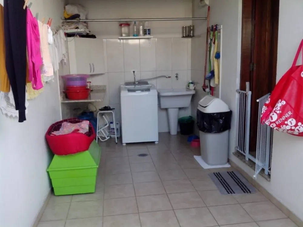Sobrado, 3 quartos, 195 m² - Foto 1