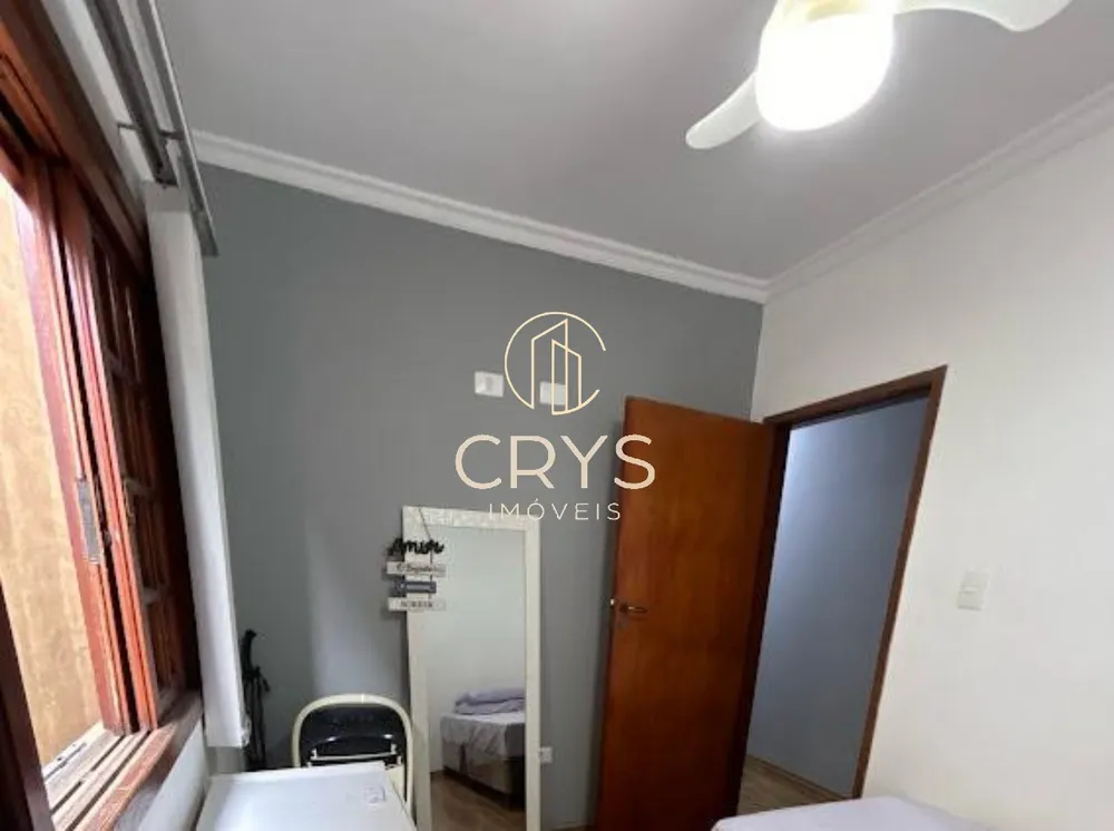 Casa, 3 quartos, 222 m² - Foto 2