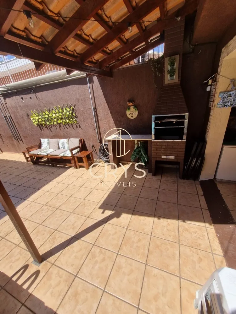 Casa, 3 quartos, 240 m² - Foto 11