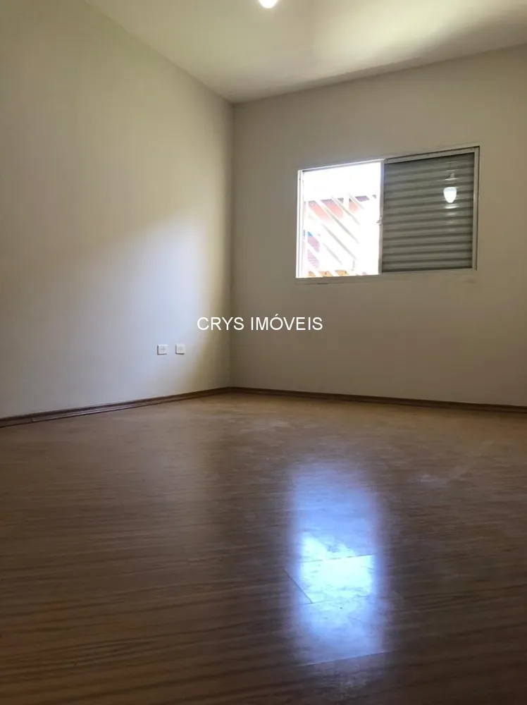 Casa, 3 quartos, 200 m² - Foto 1