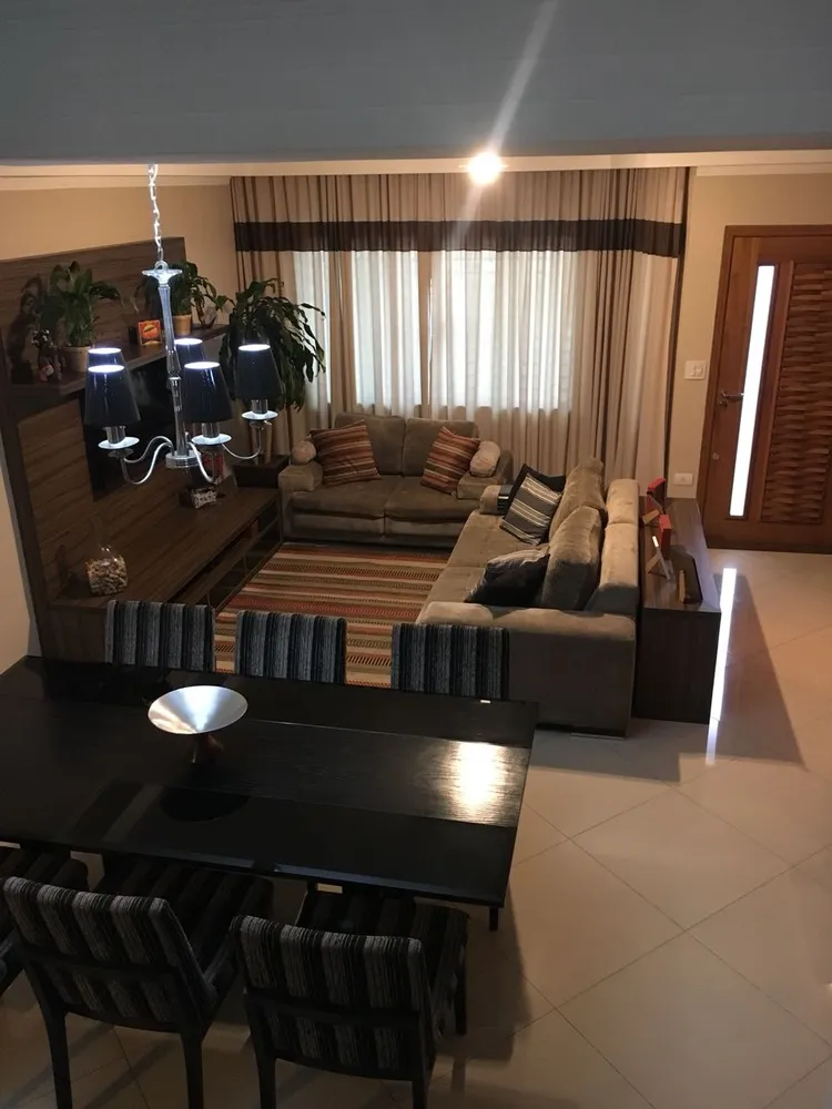 Casa, 3 quartos, 140 m² - Foto 1