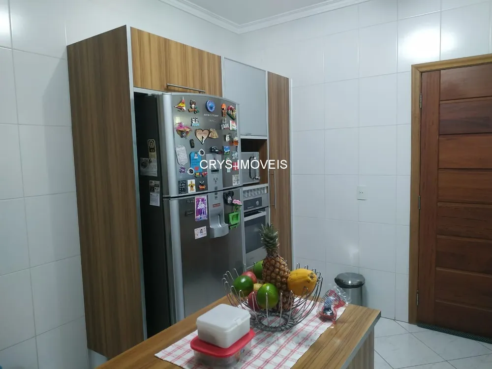 Casa, 3 quartos, 220 m² - Foto 1