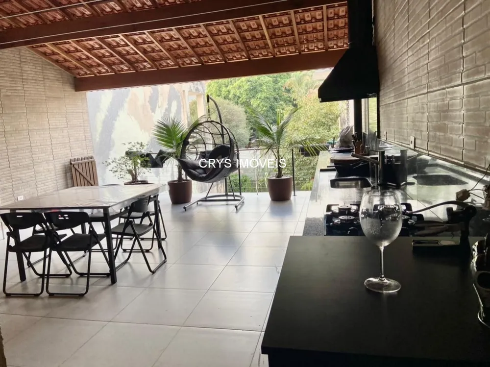 Casa, 3 quartos, 250 m² - Foto 5