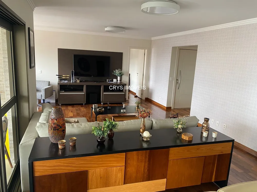 Apartamento, 3 quartos, 250 m² - Foto 1