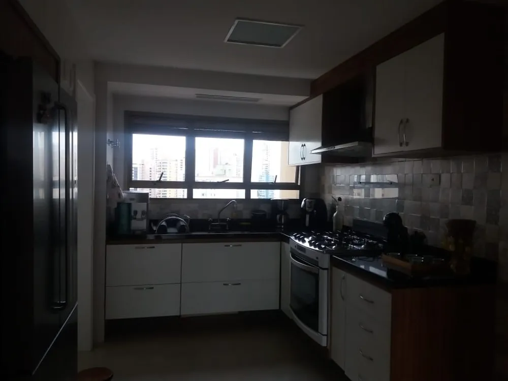 Apartamento, 4 quartos, 250 m² - Foto 1