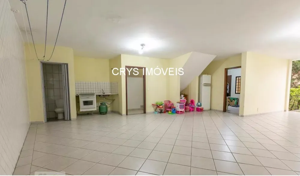 Casa, 3 quartos, 241 m² - Foto 3