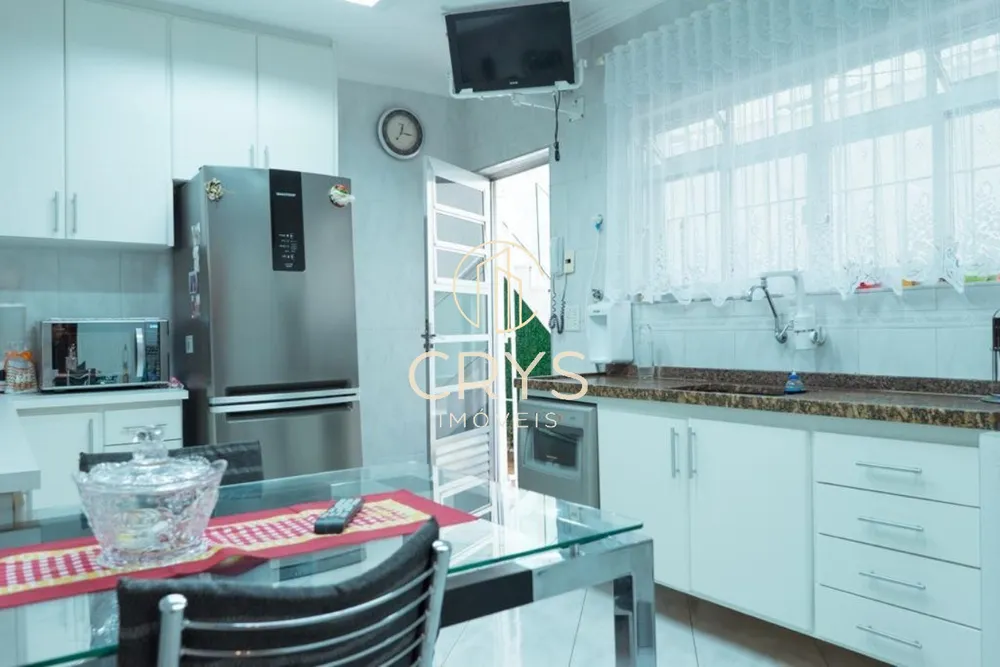 Casa, 3 quartos, 240 m² - Foto 6