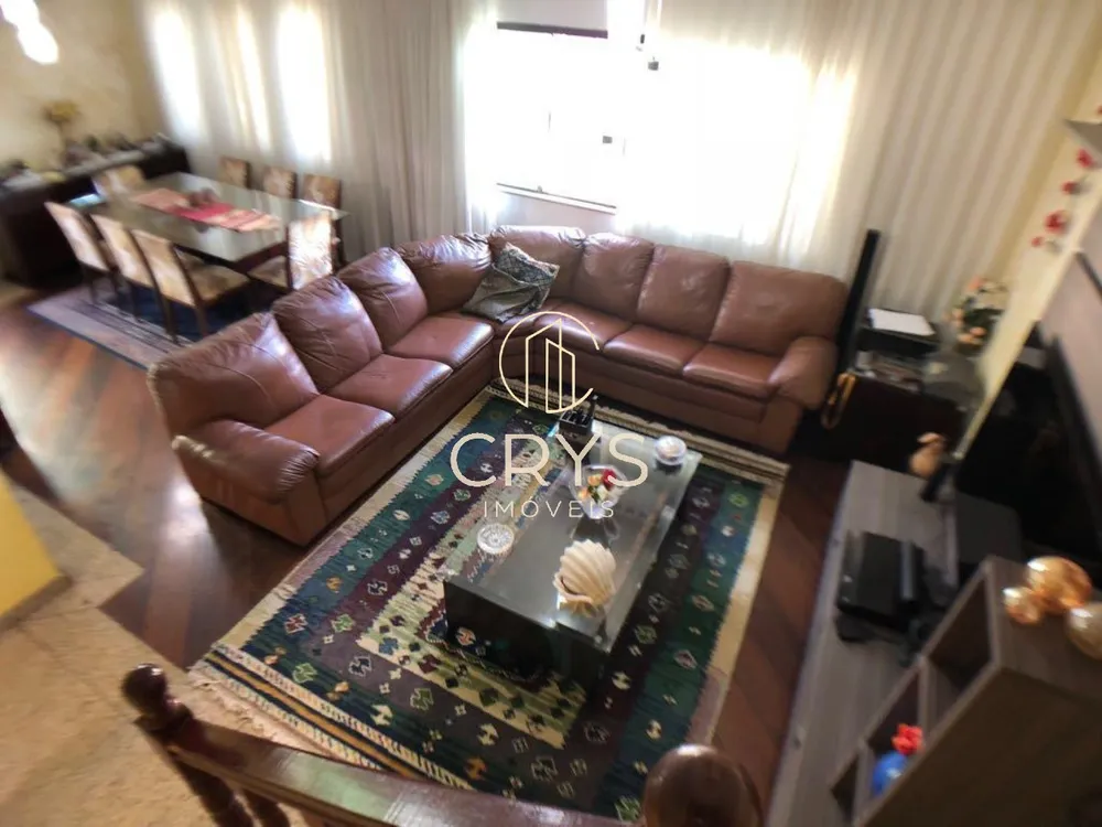 Casa, 3 quartos, 210 m² - Foto 3